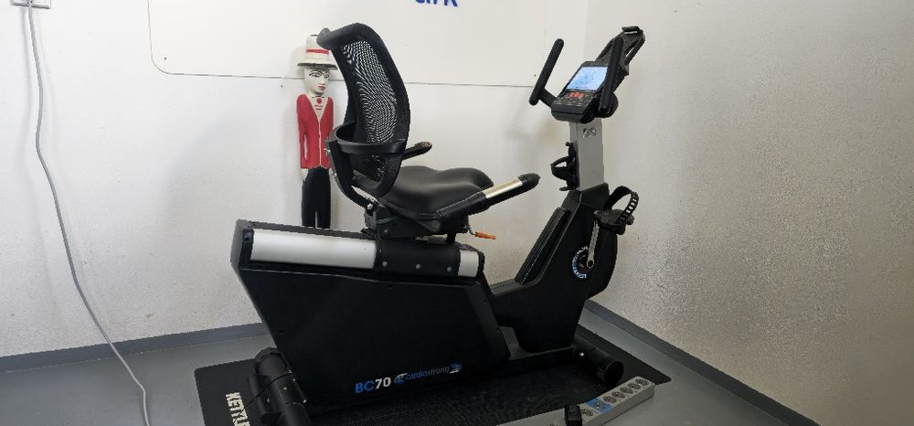 Rower poziomy rehabilitacyjny treningowy  Cardiostrong BC70