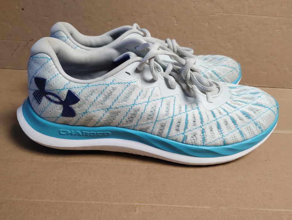 buty biegowe Under Armour Charged breeze  roz 42 bdb
