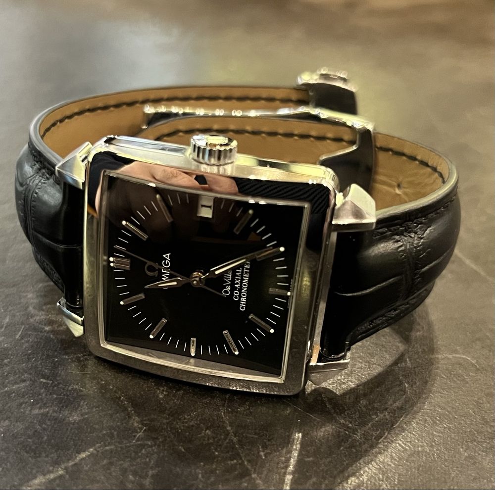 Часы Omega cosmic