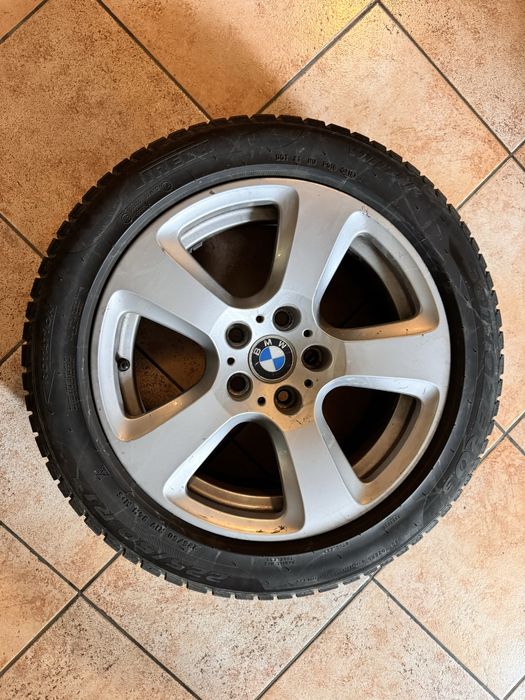 Felgi BMW OEM 17 z oponami zimowymi Pirelli