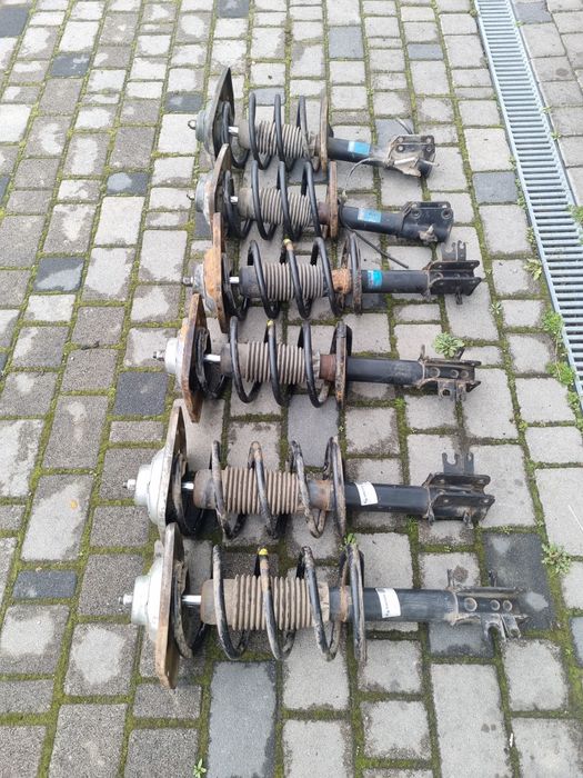 Передні амортизатори Fiat Scudo, Citroen Jumpy, Peugeot Expert.