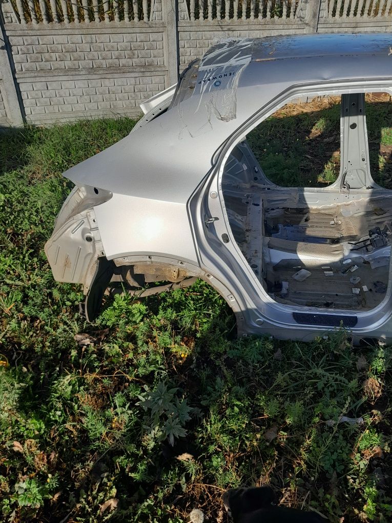 Honda Civic VIII Ufo Ćwiartka Prawa