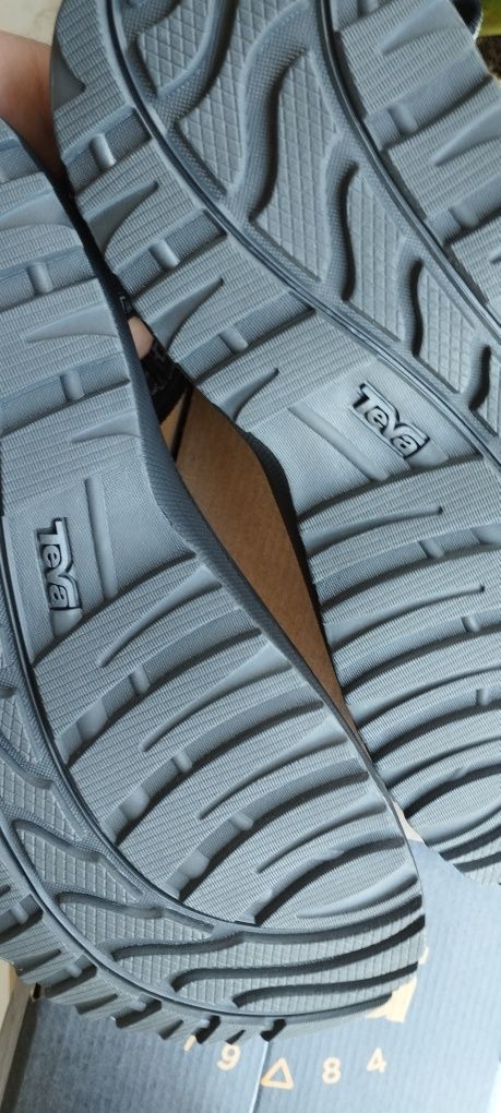 Teva original 43-44,5-45,5