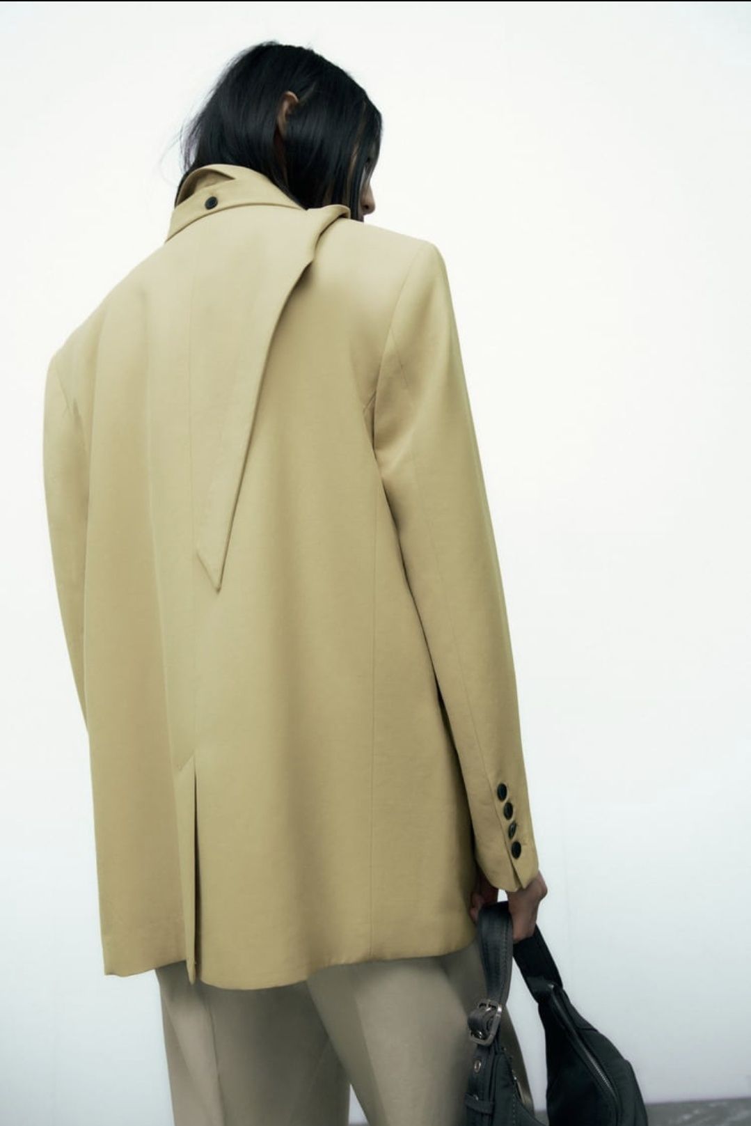 Zara стильний піджак блейзер прямого крою красивого гірчичного кольору