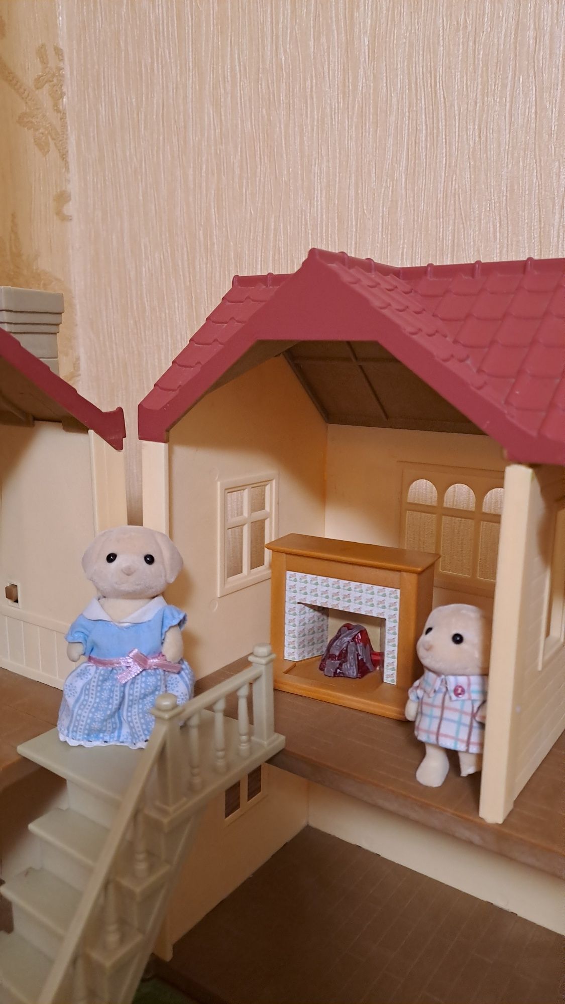 Будинок для ляльок з меблями та ляльками  Anbeiya Famili