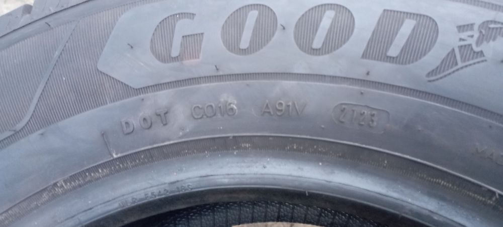 Opony 2szt DEMO 215/65/15C 104/102T Goodyear Efficient Grip Cargo