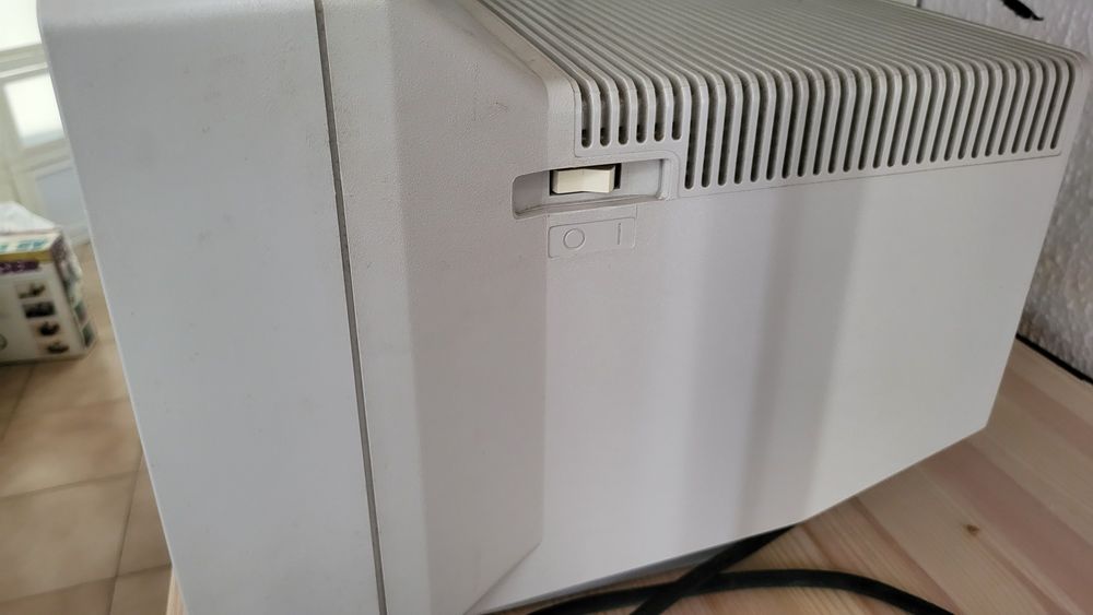 Monitor CRT IBM Model 8513