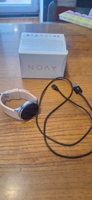 Смарт-годинник Avon