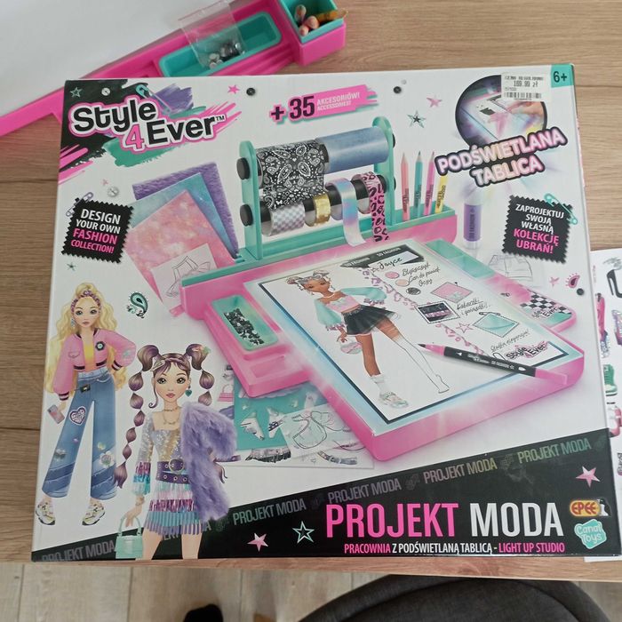 Pracownia Projekt Moda zabawka podświetlana tablica