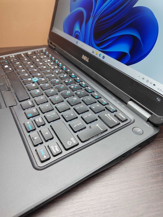 LAPTOP | Dell Latitude | i5 | GeForce 840M | 16GB RAM | 500SSD | Win11