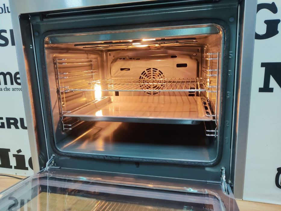 Шикарний чорний комплект SIEMENS™ Духовка та мікрохвильова піч. Ідеал