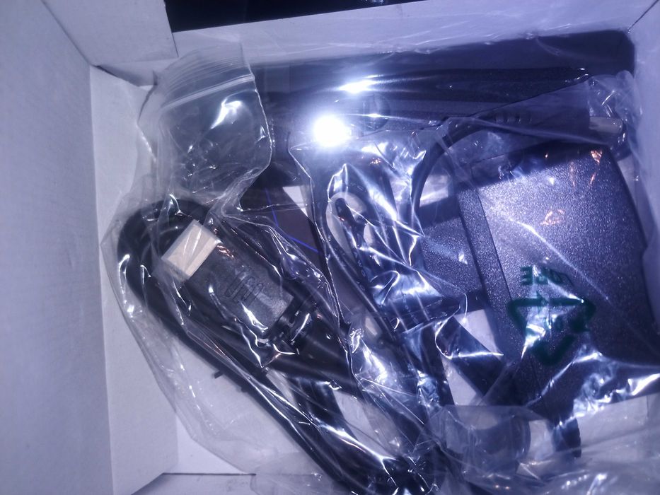 8/64Gb Android 14 H96 max v56  смарт тв приставка