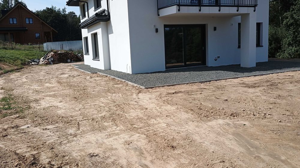 Koparka montaż zbiorników odwodnienia roboty ziemne transport krakow