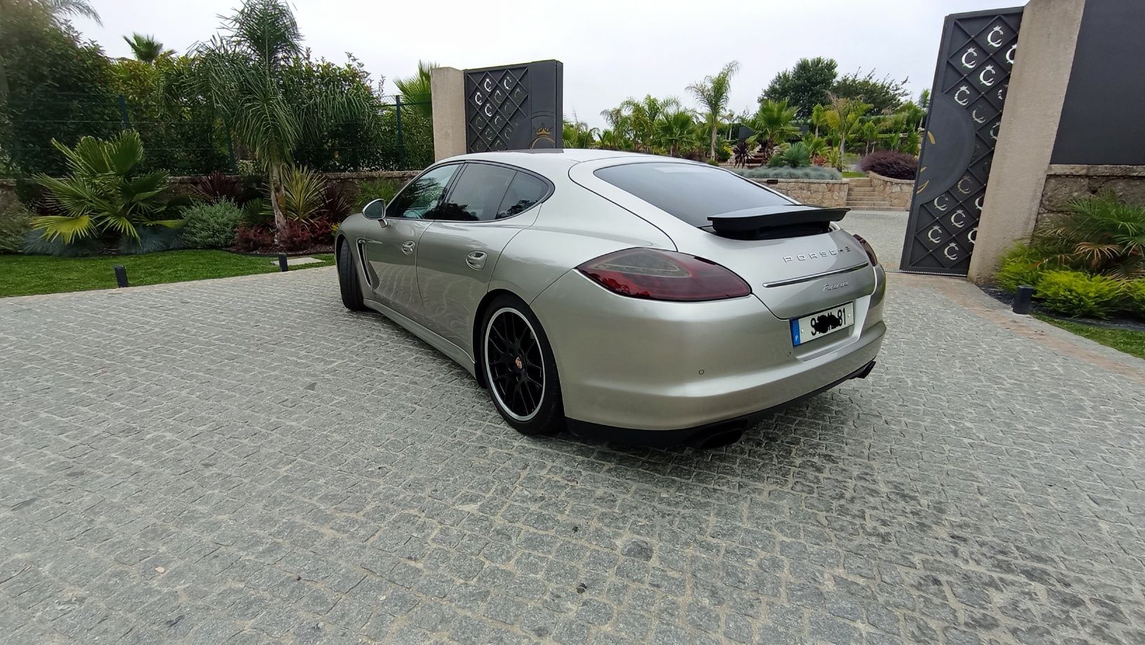 Porsche Panamera Nacional