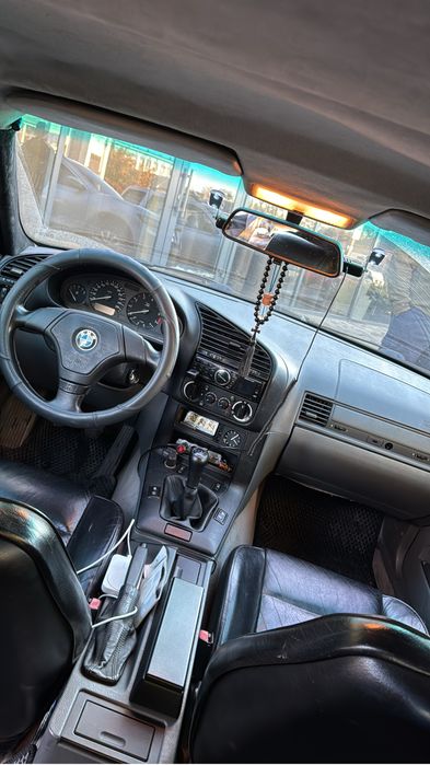 Продам БМВ 3 серія 2,0 мотр м52