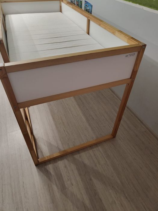 Łóżko piętrowe Ikea KURA  + materac