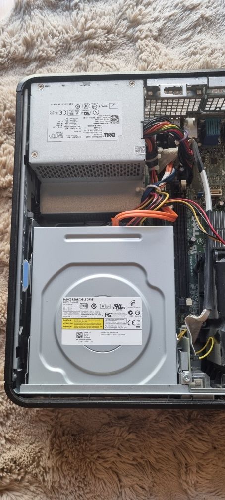 Komputer stacjonarny Dell Optiplex 780