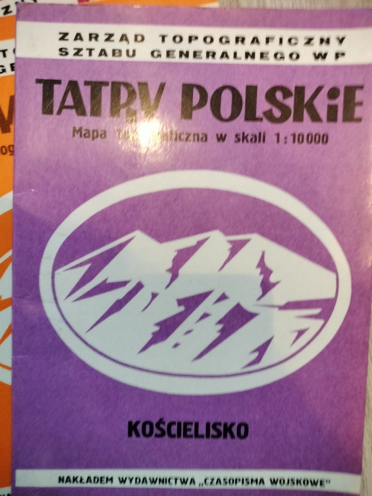 Mapy i plany miast, państw.