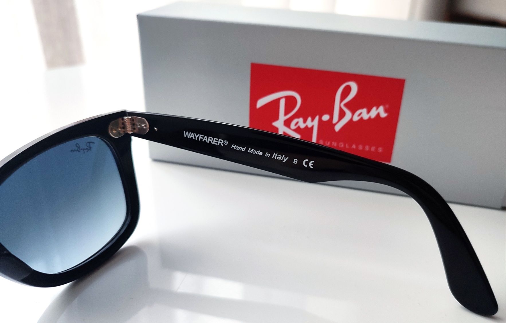 Ray-Ban Wayfarer 2140 gradiant gray