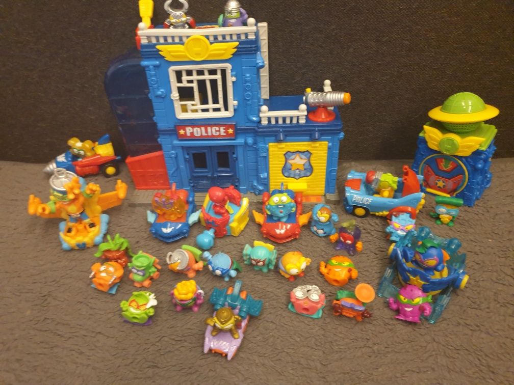 Super zings posterunek policji / Policja + pojazdy i zingsy