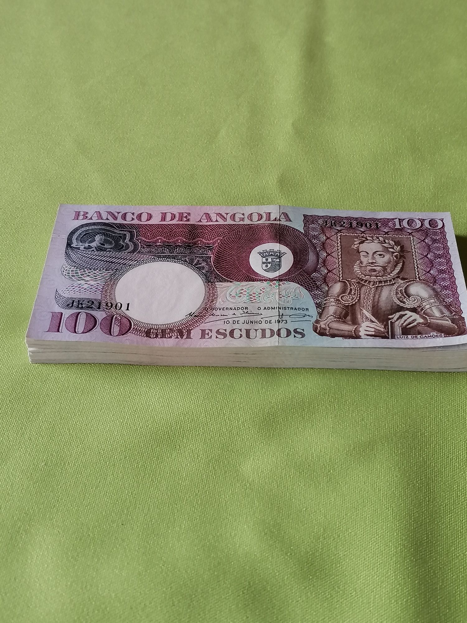 80 Notas de 100 Escudos - Angola