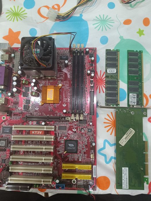 Retro płyta główna z procesorem AMD