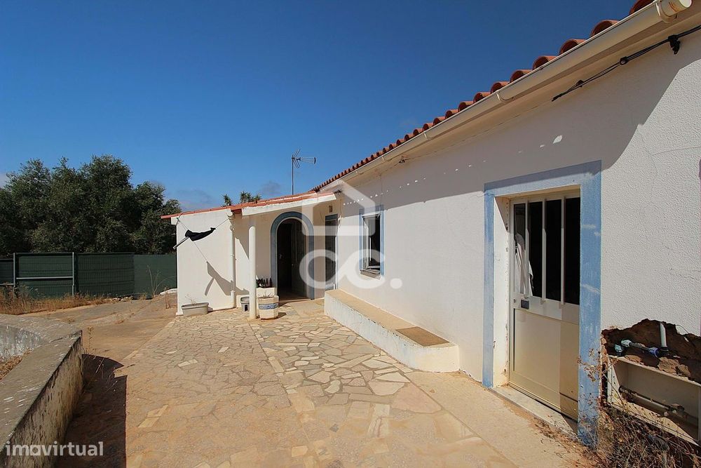 Moradia Típica do Algarve a apenas 2 km da praia da Marinha