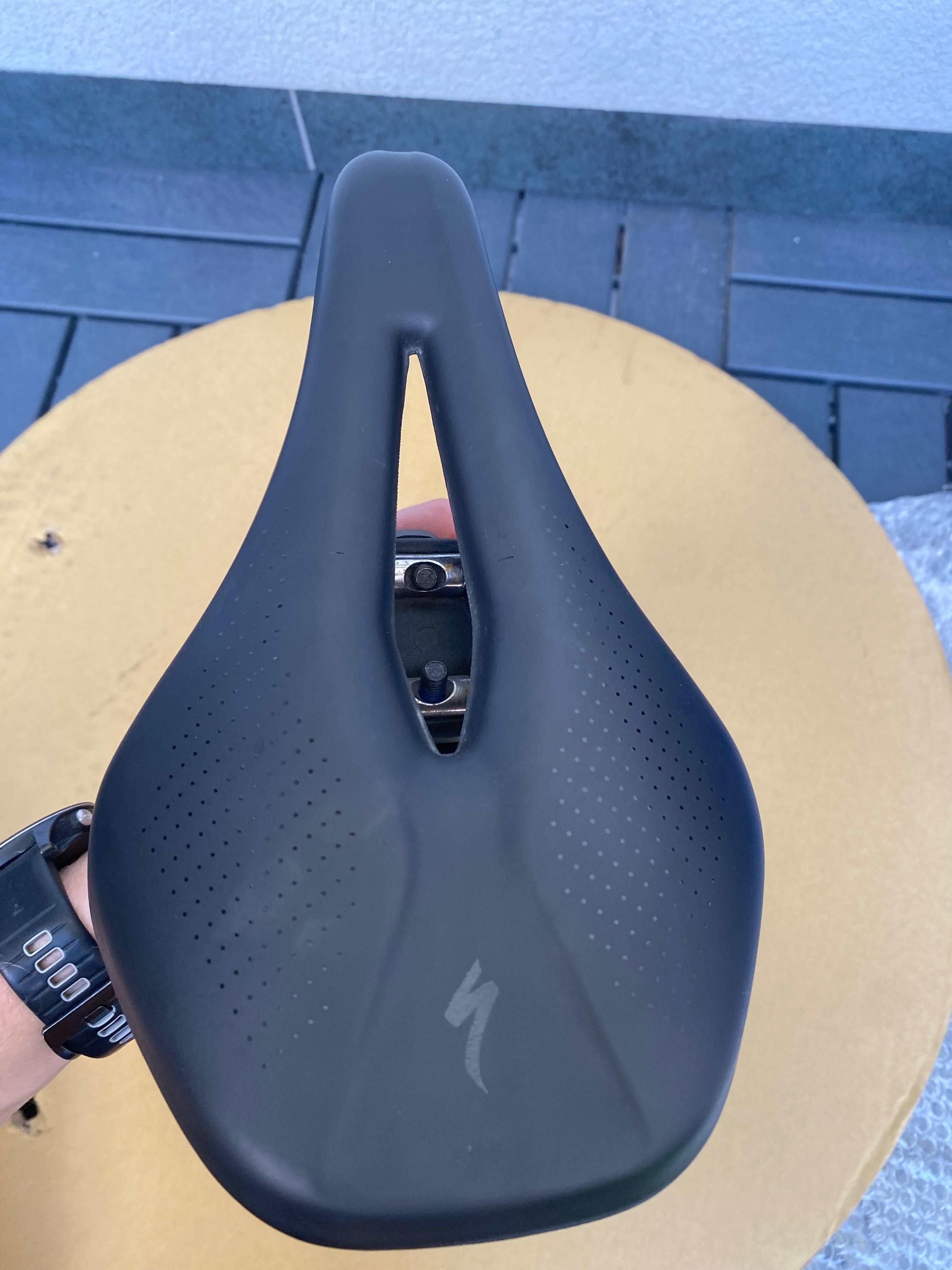 Siodełko rowerowe SPECIALIZED Power 143mm, razem ze sztyca 27.2mm