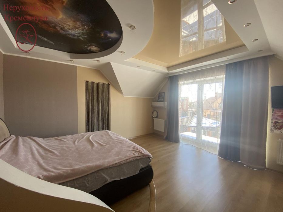 Продаж просторий та сучасний будинок комфорт-класу.