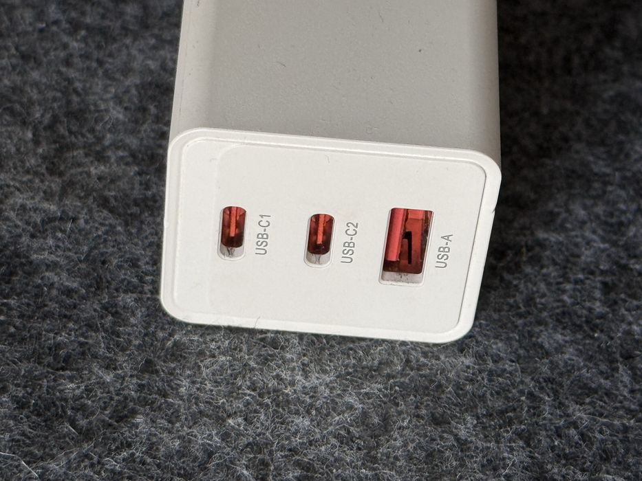 Зарядний пристрій Toockie GaN 67w Multi port