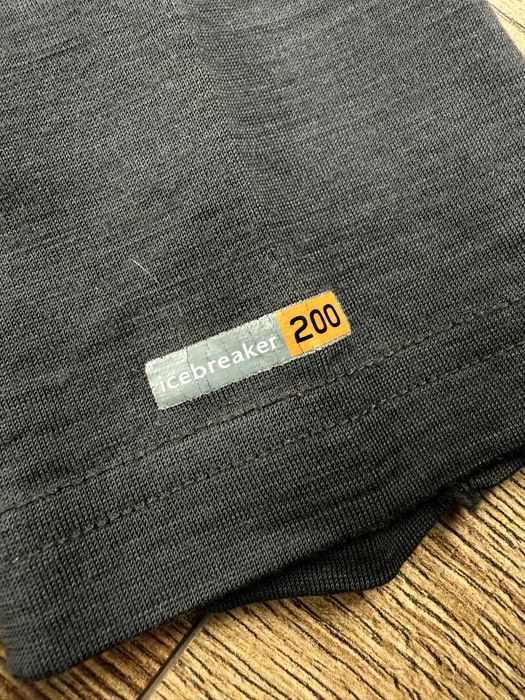 Icebreaker Bodyfit 200 Merino Wool термокофта чорна XL