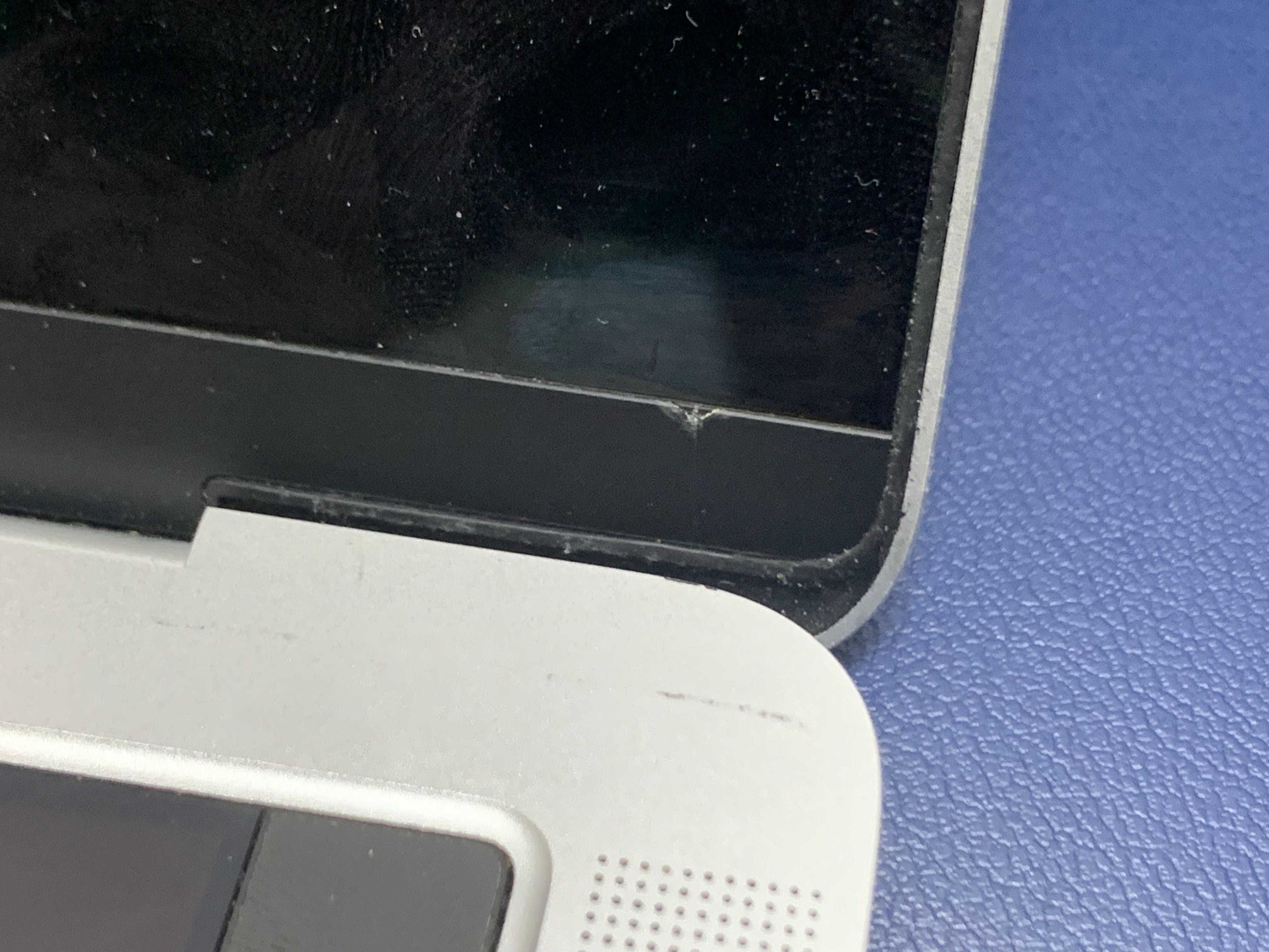 Macbook A1706 на запчастини