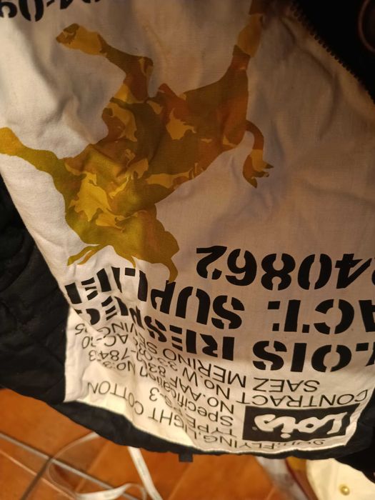 Casaco em bombazina  marca Lois