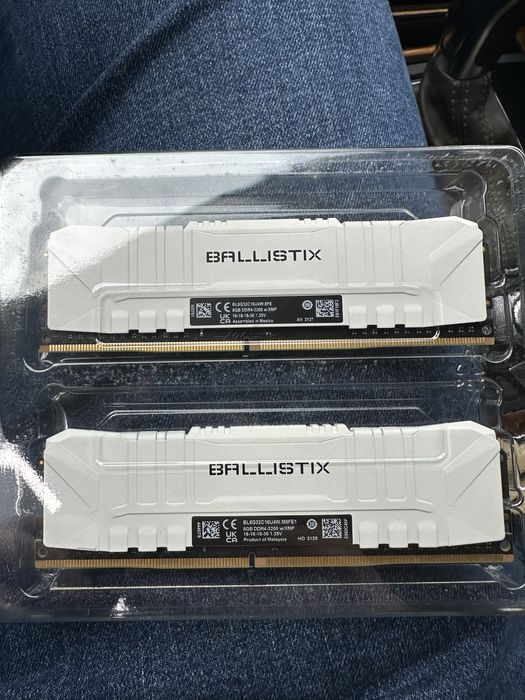 Оперативна памʼять Ballistix 16 gb ddr4 3200MGhz