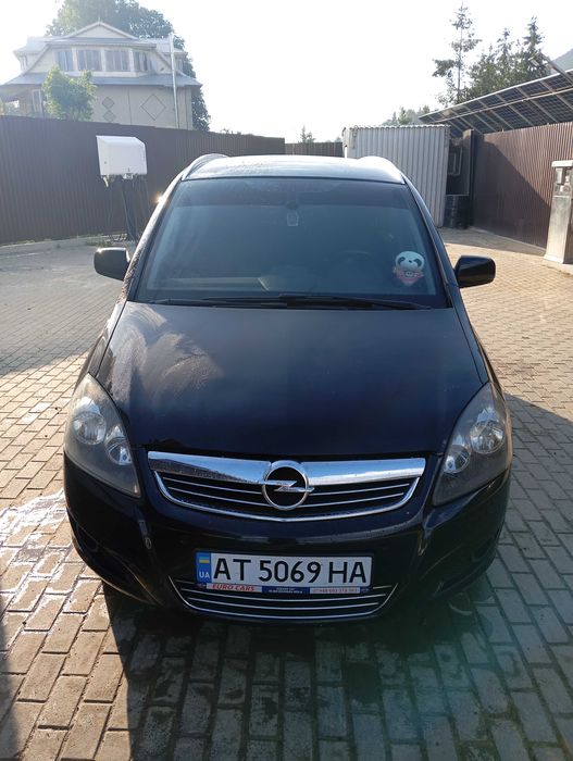 Опель зефіра 2010