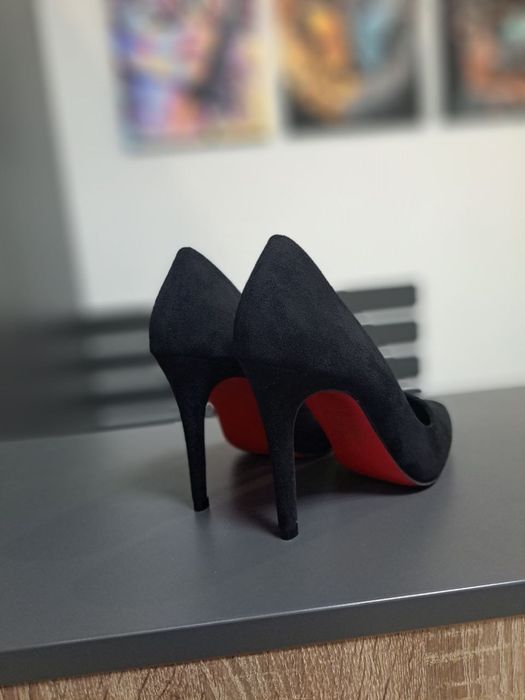 Туфлі човники жіночі замшеві із червоною підошвою