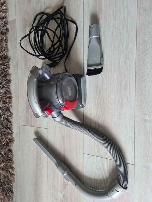 Odkurzacz samochodowy Black Decker 12 V