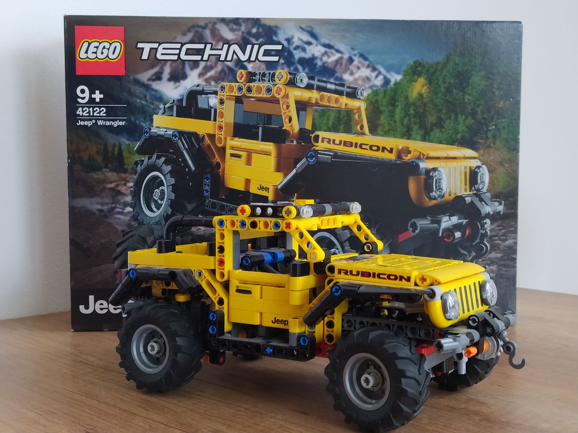 LEGO Technic Jeep Wrangler wierna replika, klocki stan Bardzo Dobry