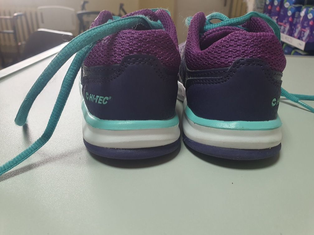 Buty Hi-Tec w roz. 28 założone 2 razy