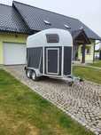 Przyczepa do przewozu koni konia zwierząt dmc 1300kg kategoria B