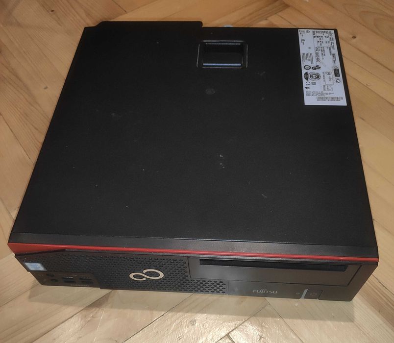 Fujitsu Esprimo D956 системний. Читайте!