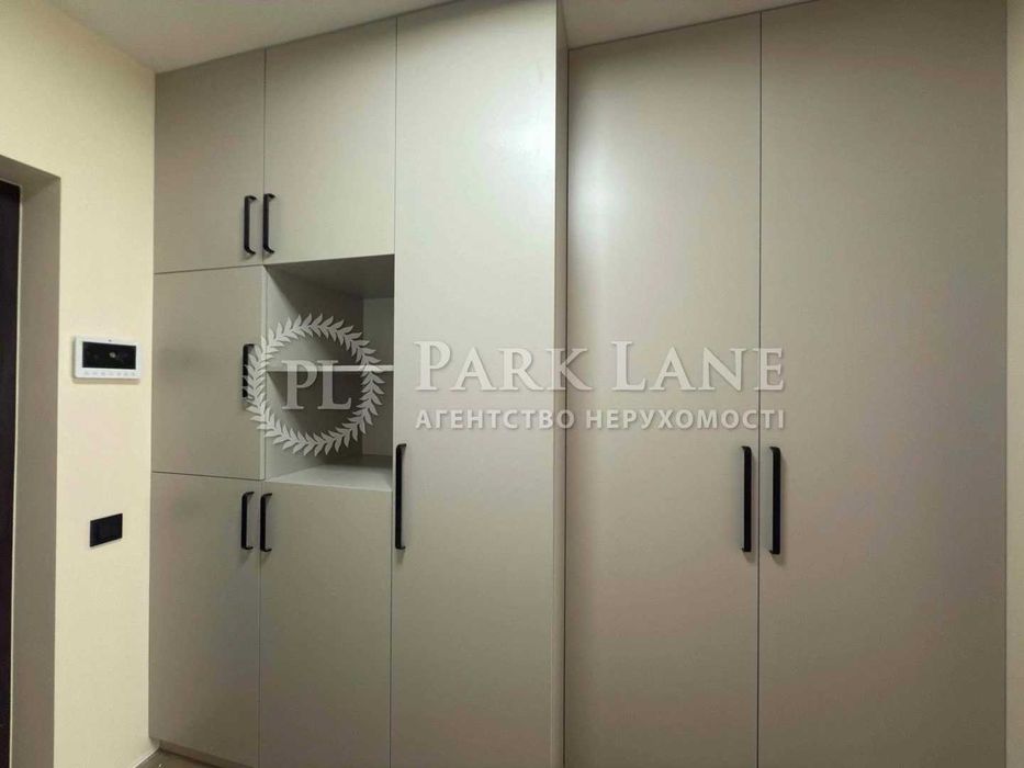 БЕЗ %1К  Крістерів родини, 14б, Варшавський-2 Подільський