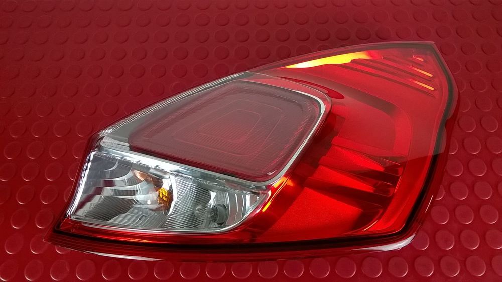 Farolim Stop Tras Direito - C1BB-13404-AE [Ford Fiesta VI]