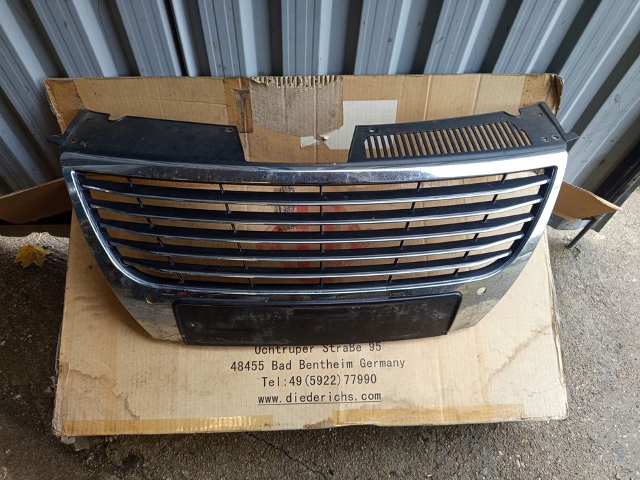 Grill zderzak Passat b6