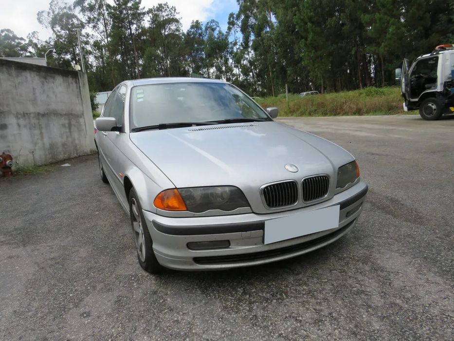 BMW 3 E46 2.0 de 1998 - Peças Usadas (8523)
