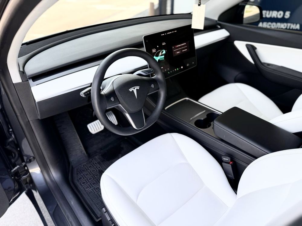 Продам Tesla Y Performance