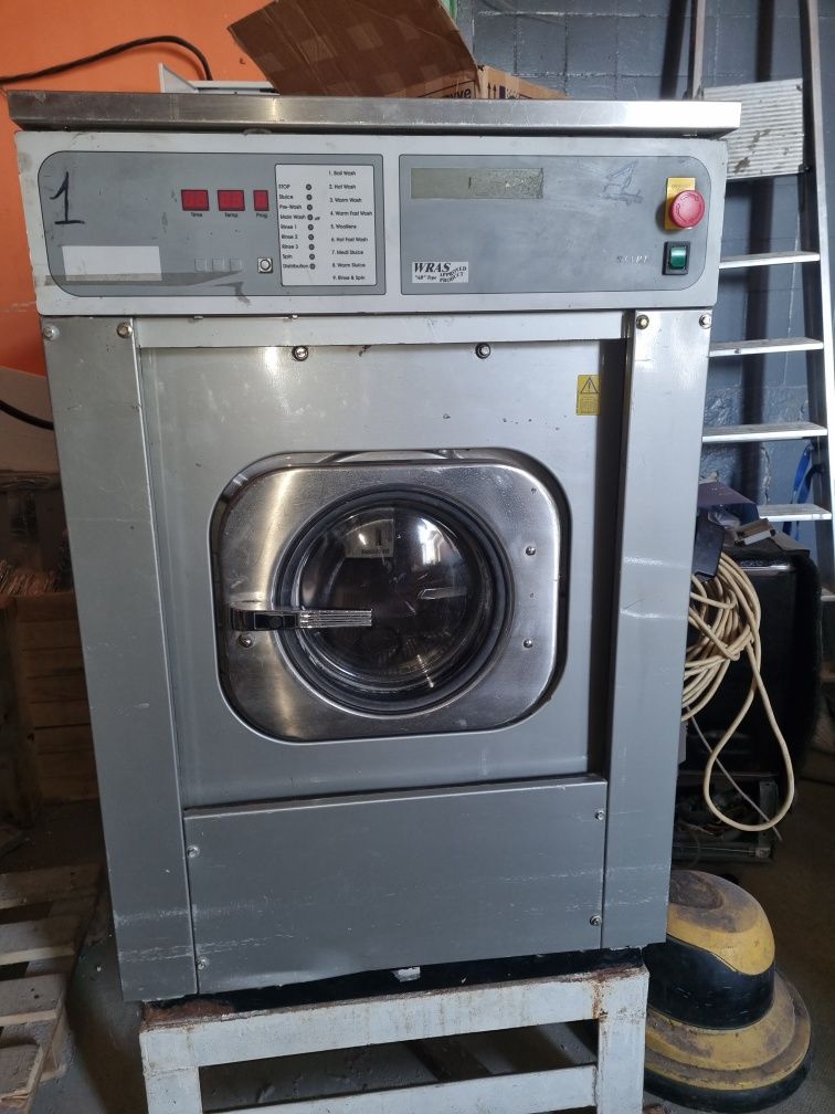 Промислова підресорена пральна машина 16,5кг