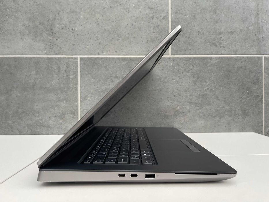 Dell Precision 7750/i9-10885H/64Gb DDR4/1Tb M2/17" IPS/RTX 4000 (8Gb)