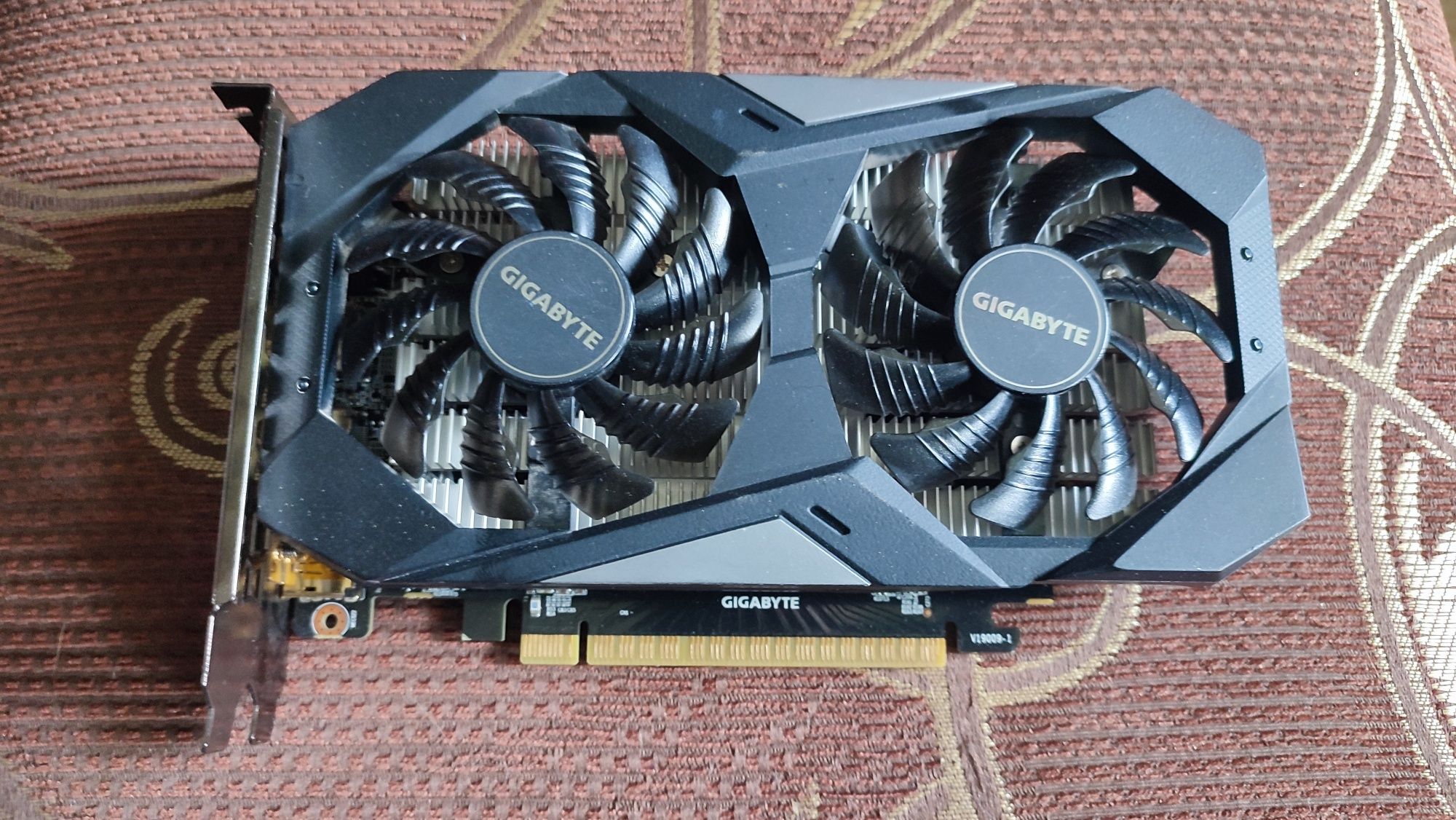 Gigabyte GTX 1650 4gb DDR6