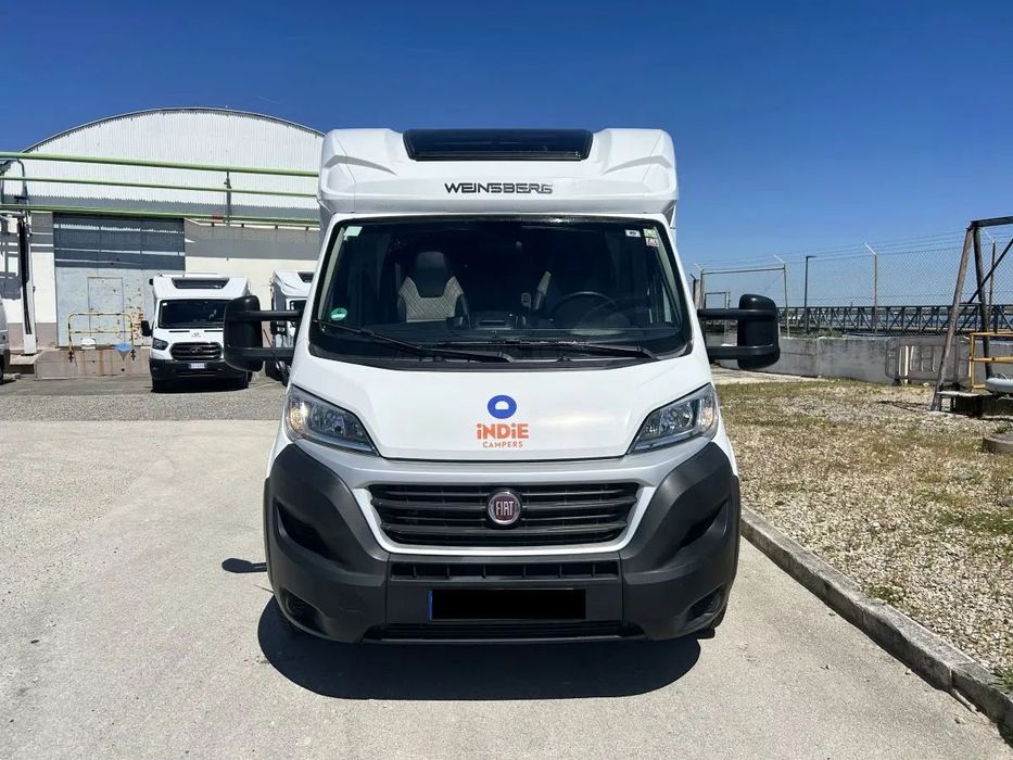 Fiat Ducato Fiat Ducato Carasuite 650 MF | 4 lugares para dormir | Semi-integrada | Totalmente equipada